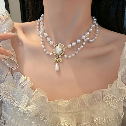 Multi-Layer White Pearl Heart Necklace Vintage Pearl Choker Necklace for Women Elegant Bowknot Pendant Wedding Necklace Jewelry