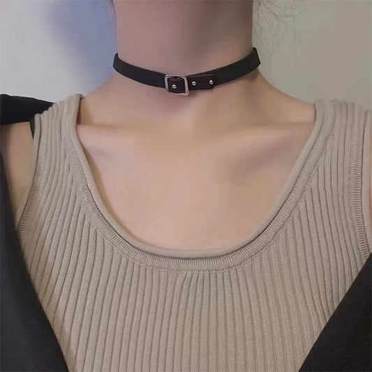 Black Leather Gothic Choker Necklace for Women Vintage PU Clavicle Collar Sensual Jewelry Gift