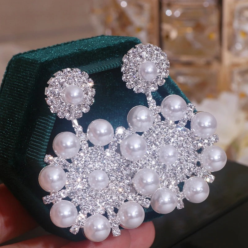 Oversized Simulated Pearl Drop Earrings for Women Silver Color Rhinestone Flower Pendant Earrings Wedding Party Jewelry