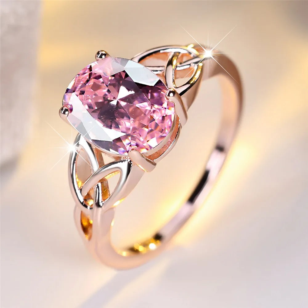 Elegant Pink Crystal Big Oval Stone Rings For Women Vintage Hollow Rose Gold Color Wedding Band Bridal Jewelry Engagement Gifts