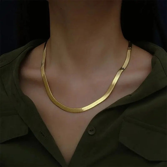 New in Gold Blade Women's Chain Necklace Luxury Designer Jewelry