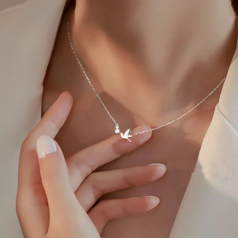 Korean Silver White Dove Zircon Clavicle Necklace