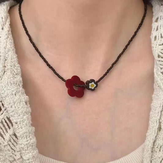 New Ins Trendy Flower Beaded Necklace for Women Girls Bead Collarbone Chain Choker Necklace Party Jewelry Gift