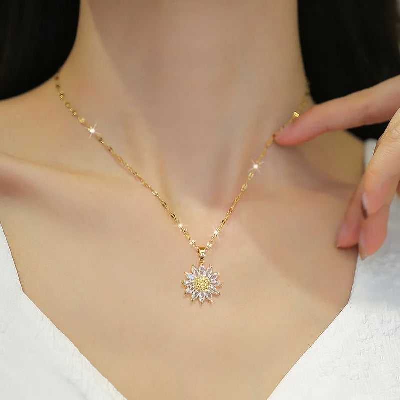 Temperament Daisy Flower Crystal Pendant Necklace for Women Exquisite Gold Color Stainless Steel Sunflower Choker Bride Jewelry