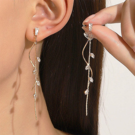 French Luxury Sweet Romantic Long Zircon Tassel Twisted Earrings for Women Temperament Wedding Banquet Jewelry Gift