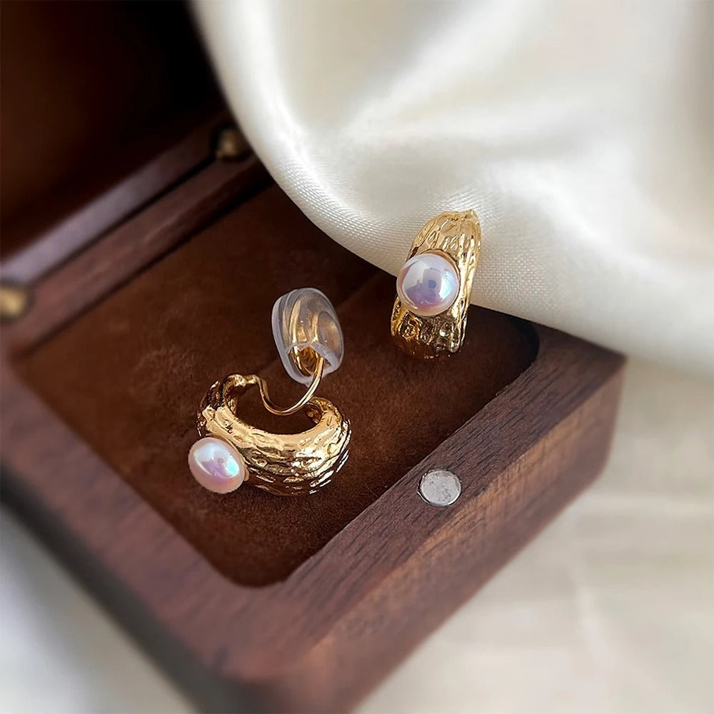 2025 Vintage Freshwater Pearl Painless Mosquito Coil Earrings for Women C-shaped Exquisite Chunky Hammere Ear Clip Jewelry Gifts