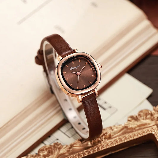 Wholesale of fashionable and trendy quartz watches, light luxury and niche fashion ladies' wristwatches
