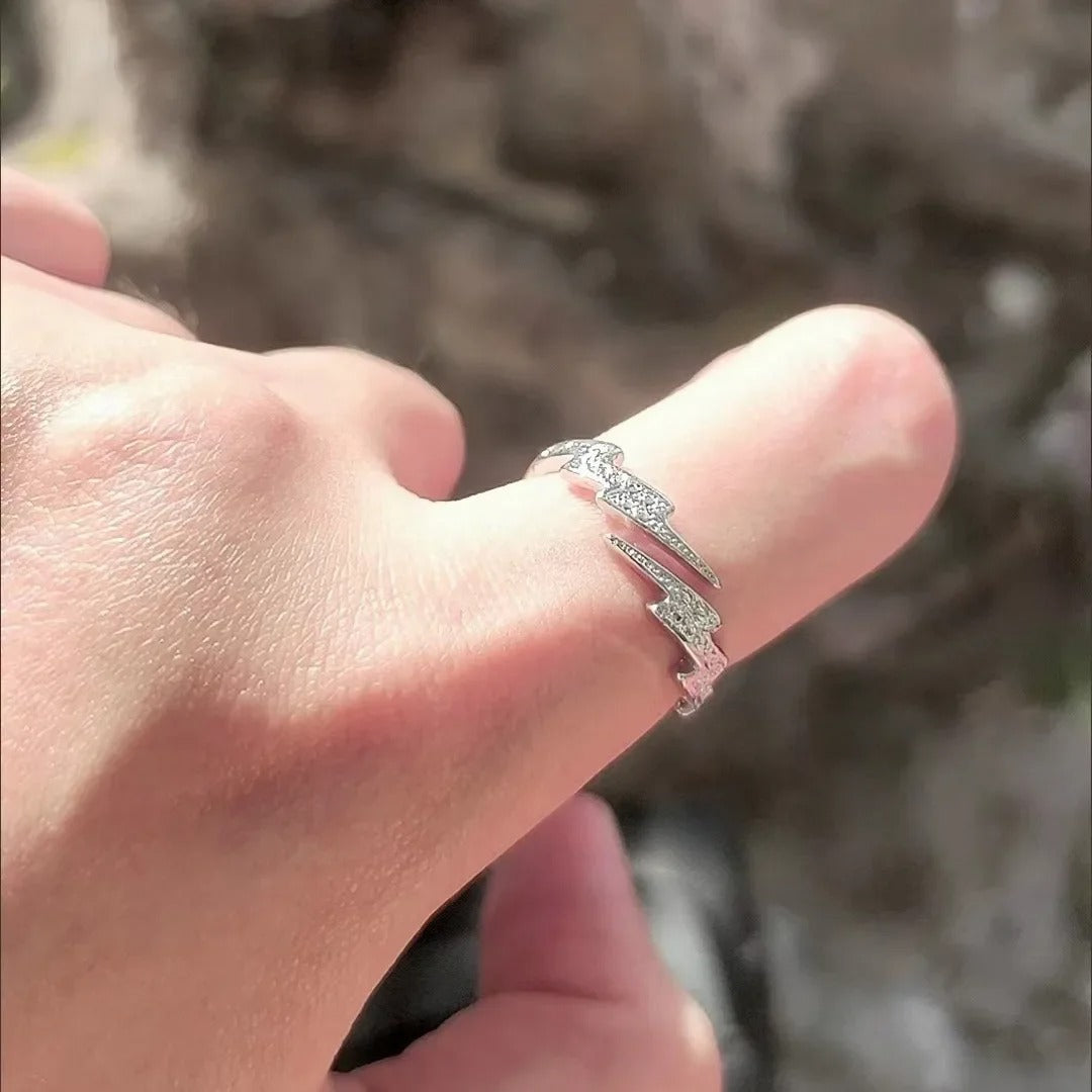 Trendy EKG Irregular Silver Lightning Finger Ring Unisex