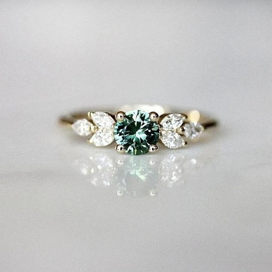 Classic Gold Color Ring for Women Gorgeous Metal Green Inlaid Stones Flower Engagement Wedding Ring Jewelry