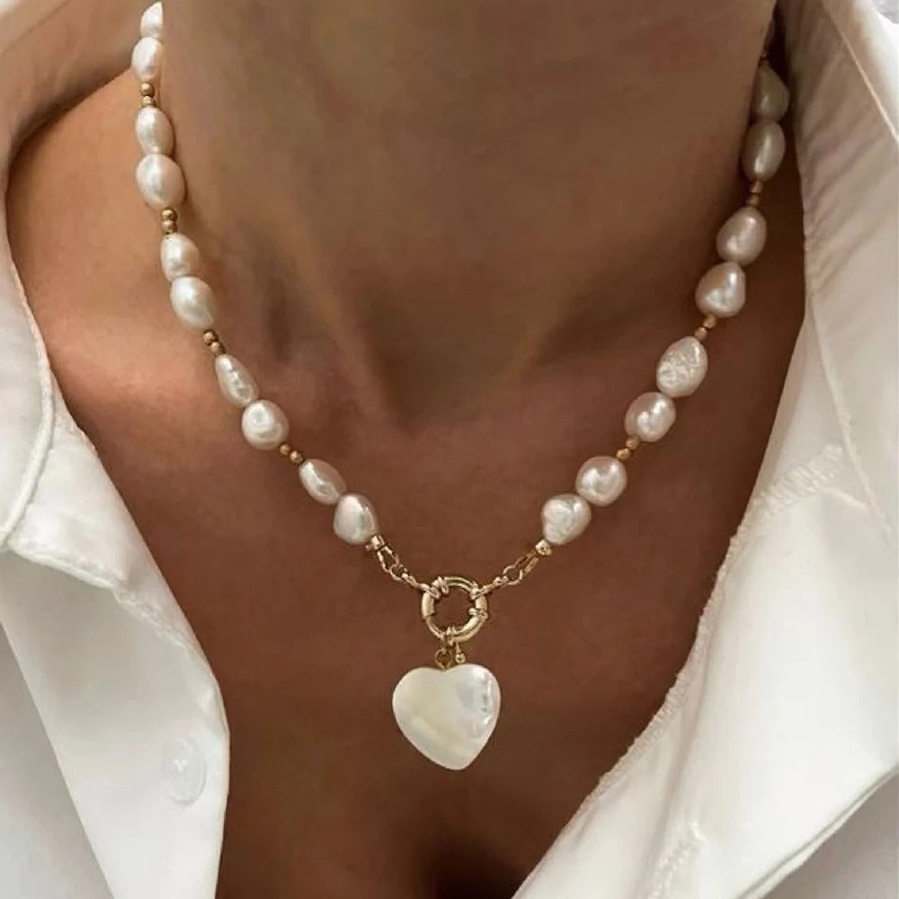 Elegant Irregular Pearl Multi-layer Necklace Heart Pendant Choker Necklace For Girls Jewelry Trend Vacation Wedding Gifts