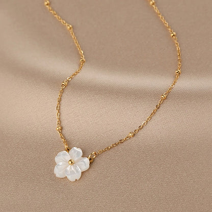 Fashion White Shell Sakura Pendant Necklace Vintage Stainless Steel Metal 2025 Exquisite Charm Flower Jewelry Gift