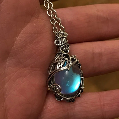 Pendant Necklace Crystal Gems Alloy Rattan Vintage Noble Women Necklaces for Lady Girls Waterdrop Stone Necklace Gift