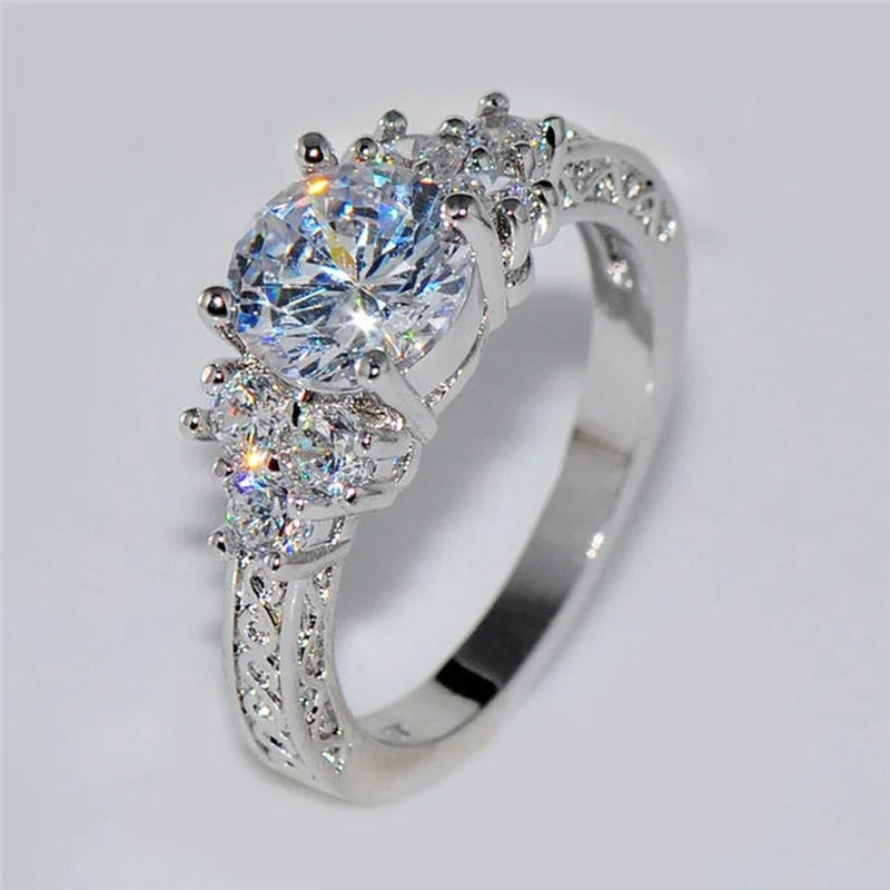 Exquisite Silver Fashion Ring Wedding & Engagement Jewelry