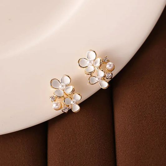 New White Enamel Oil Flower Stud Earrings for Women Cute Single Layer Blooming Gardenia Earrings Trendy Party Small Jewelry
