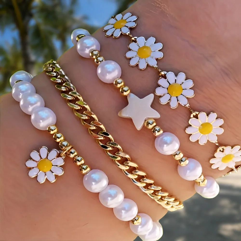 4pcs Vintage Daisy Flower Pendant Pearl Bracelet Set for Women Bohemian Beaded Star Stackable Hand String Jewelry