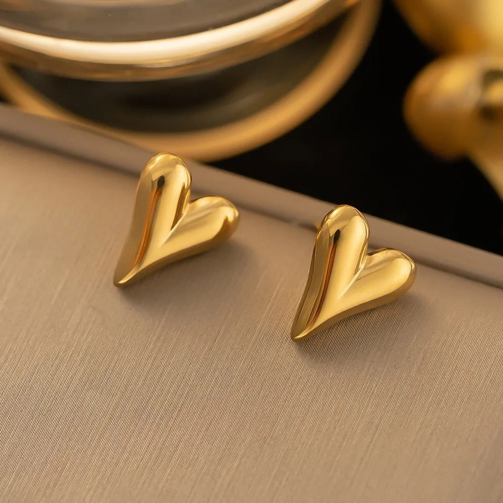 Retro Love Heart Stud Earrings Gold Stainless Steel Women Jewelry