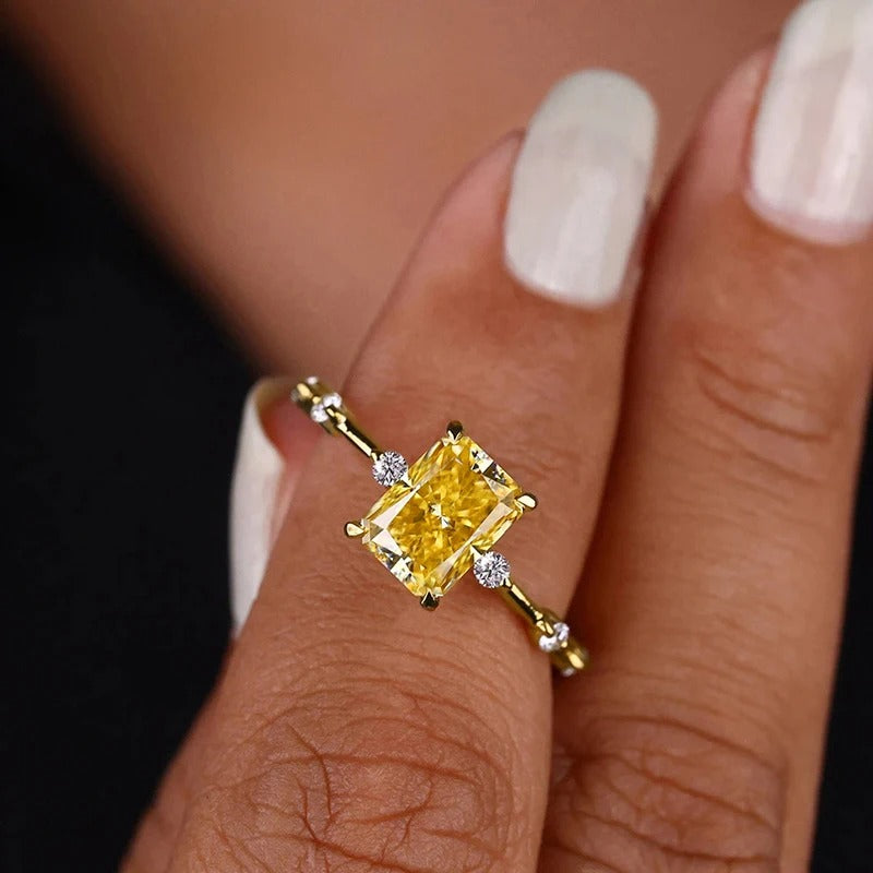 Yellow Cubic Zirconia Women Rings Temperament Elegant Engagement Wedding Party Accessories New Fashion Jewelry