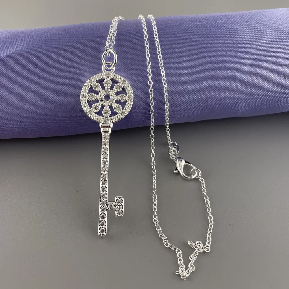 Simple Sterling Silver Necklace Fashionable Women’s Jewelry