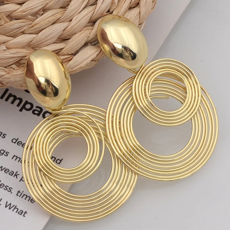 Fashionable Round Dangle Earrings for Women Gold Silver Geometry Design