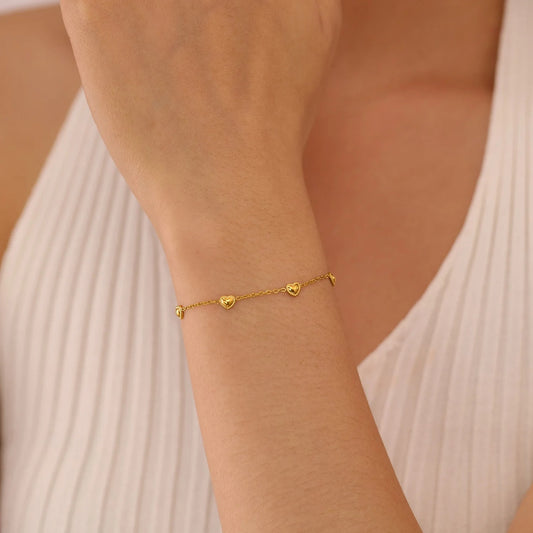 Dainty Heart Pendant Bracelet for Women Elegant Wrist Jewelry