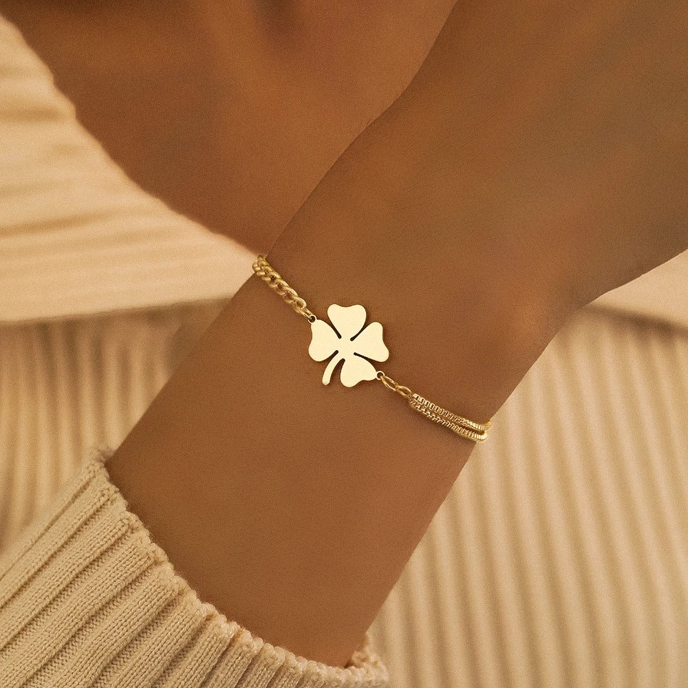 Classic Clover Pendant Bracelet Non-Fading Stainless Steel Jewelry