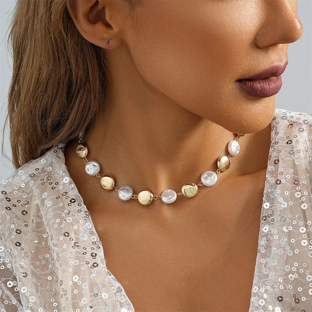 Creative Imitation Pearl Splicing Gold Glossy Circular Necklace For Women's New 2025