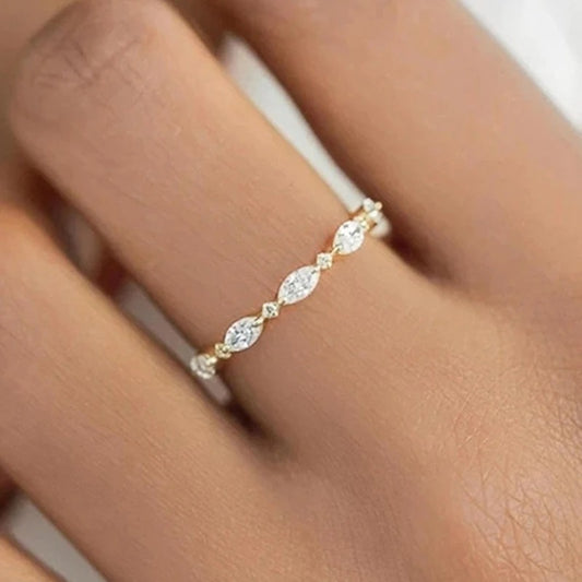 Simple Stylish Female Finger-ring with Marquise Round Cubic Zirconia Exquisite Women Rings Fashion Versatile Jewelry