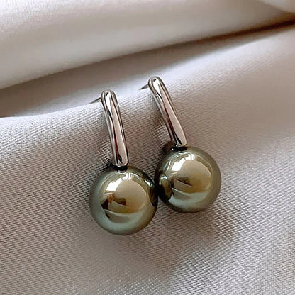 Women's Light Luxury Grey Pearl Earrings Fashion Party Daily Jewelry