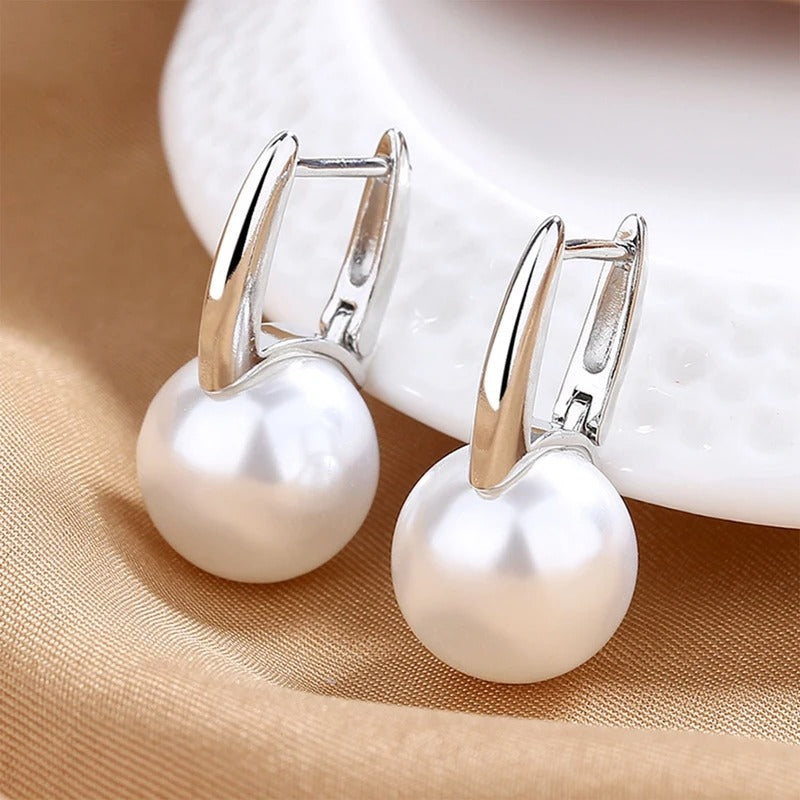 New Cute Pearl Studs Hoop Earrings for Women Silver Color Eardrop Minimalist Tiny Huggies Hoops Wedding Fashion Jewelry