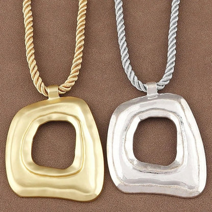 2 Pieces Fashion Personalized Hollowed Out Square Minimalist Style Metal Alloy Silver Color Gold Color Pendant Necklace