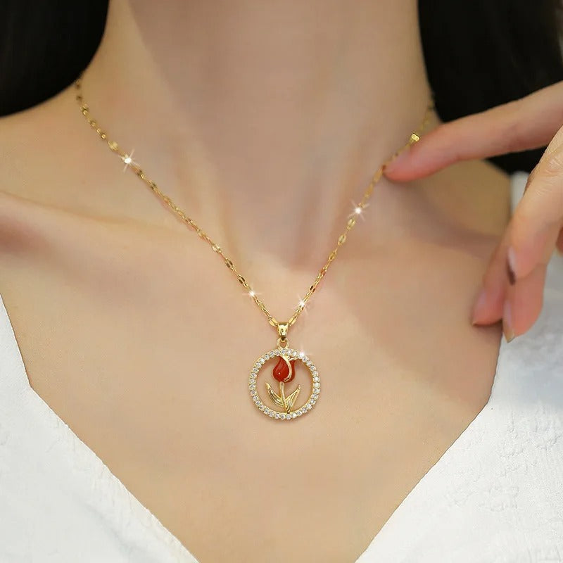Charming and Elegant Tulip and Rose Pendant Necklace with Hollow Circle Design