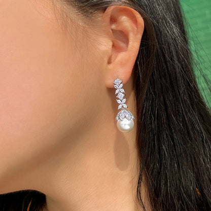 CWWZircons Elegant White Cubic Zirconia Leaf Shape Long Dangle Drop Pearl Earring for Women Festive Bridal Wedding Pageant CZ773