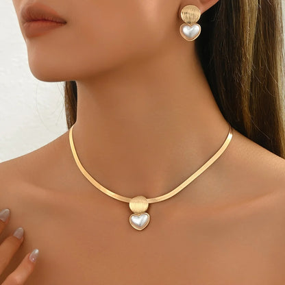 3PCS Elegant Golden Jewelry Set - Chic Necklace & Matching Earrings with Heart & Geometric Pendants, Ideal for Daily Wear