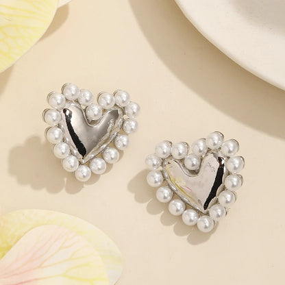 Women’s Heart Pearl Stud Earrings Korean Sweet Piercing Jewelry