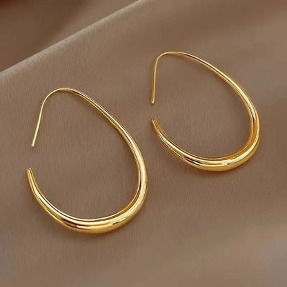 Women’s Hot Sale Oval Hoop Earrings Geometric Design Fashion Jewelry