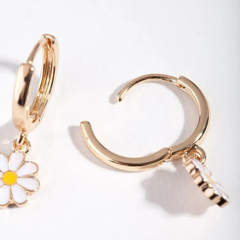 Gold Daisy Sunflower Hoop Earrings – Elegant Dangle Hoops for Women, Everyday & Bridesmaid Jewelry 🌼✨