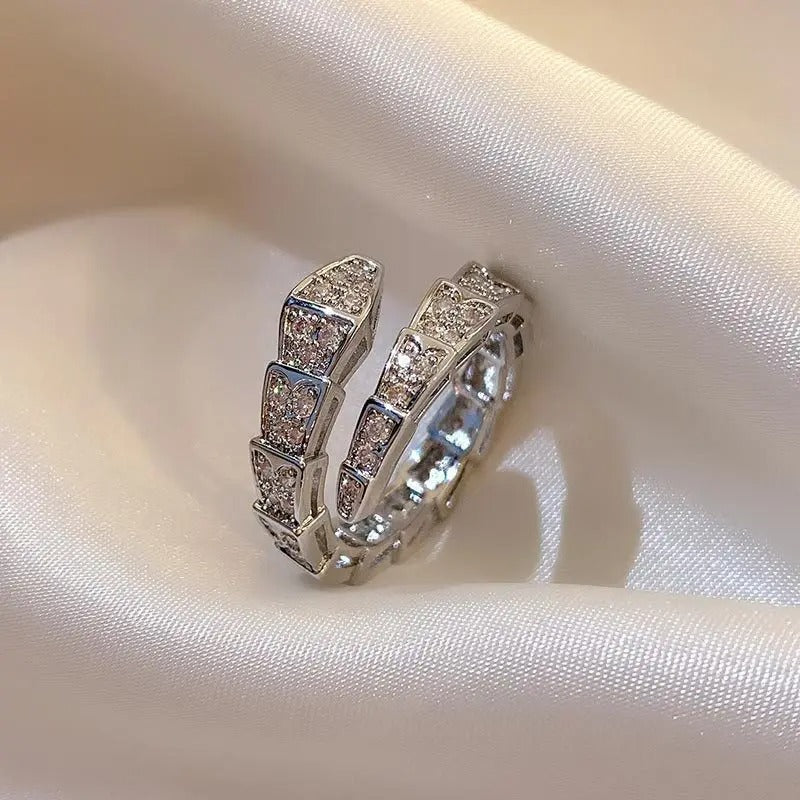 Trendy Snake Bone Shape Open Rings For Women Gold Silver Color Crystal Copper Ring Female Korean Daily Wear Jewelry Gift
