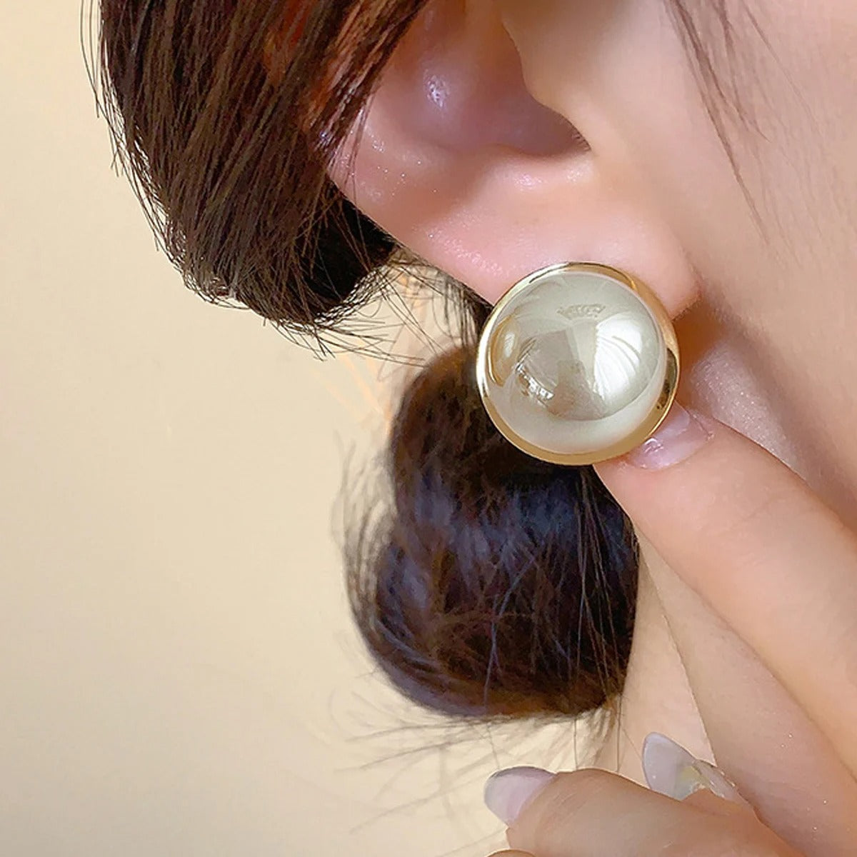Light Luxury Simple Elegant Golden Pearl Stud Earrings For Women Fashion Cute Metal Jewelry Party Gifts