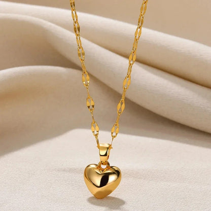 Stainless Steel Love Heart Necklace For Women 2025 New Trendy Lip Chain Simple Luxury Love Pendant Necklace Jewelry Gift
