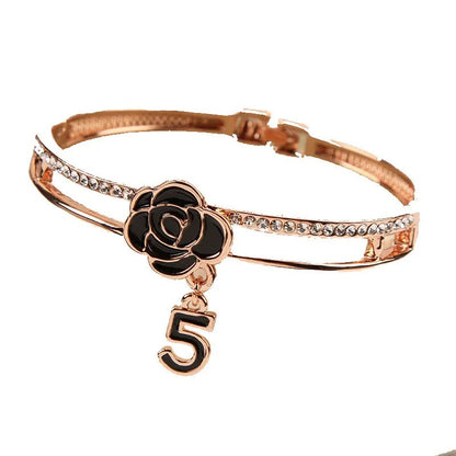 2025 Fashion bangle Vintage Summer Woman Number 5 Bracelets Luxury Jewelry