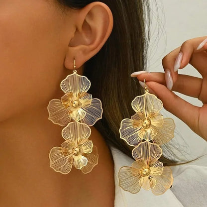 Exaggerated Flower Pearl Drop Earrings Women Party Jewelry