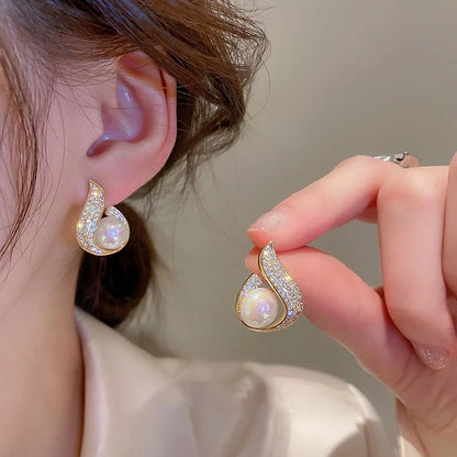 Crystal Flame Pearl Stud Earrings for Women Gold Korean Style Jewelry