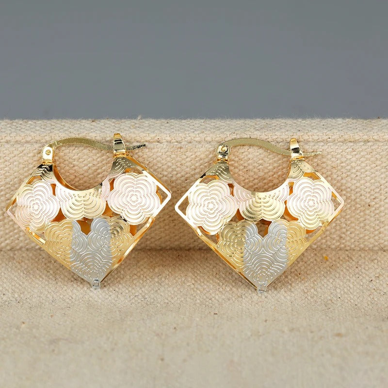 Exquisite Fashion Gold Color Metal Square Carving Tricolor Flower Hoop Earrings for Women Jewelry