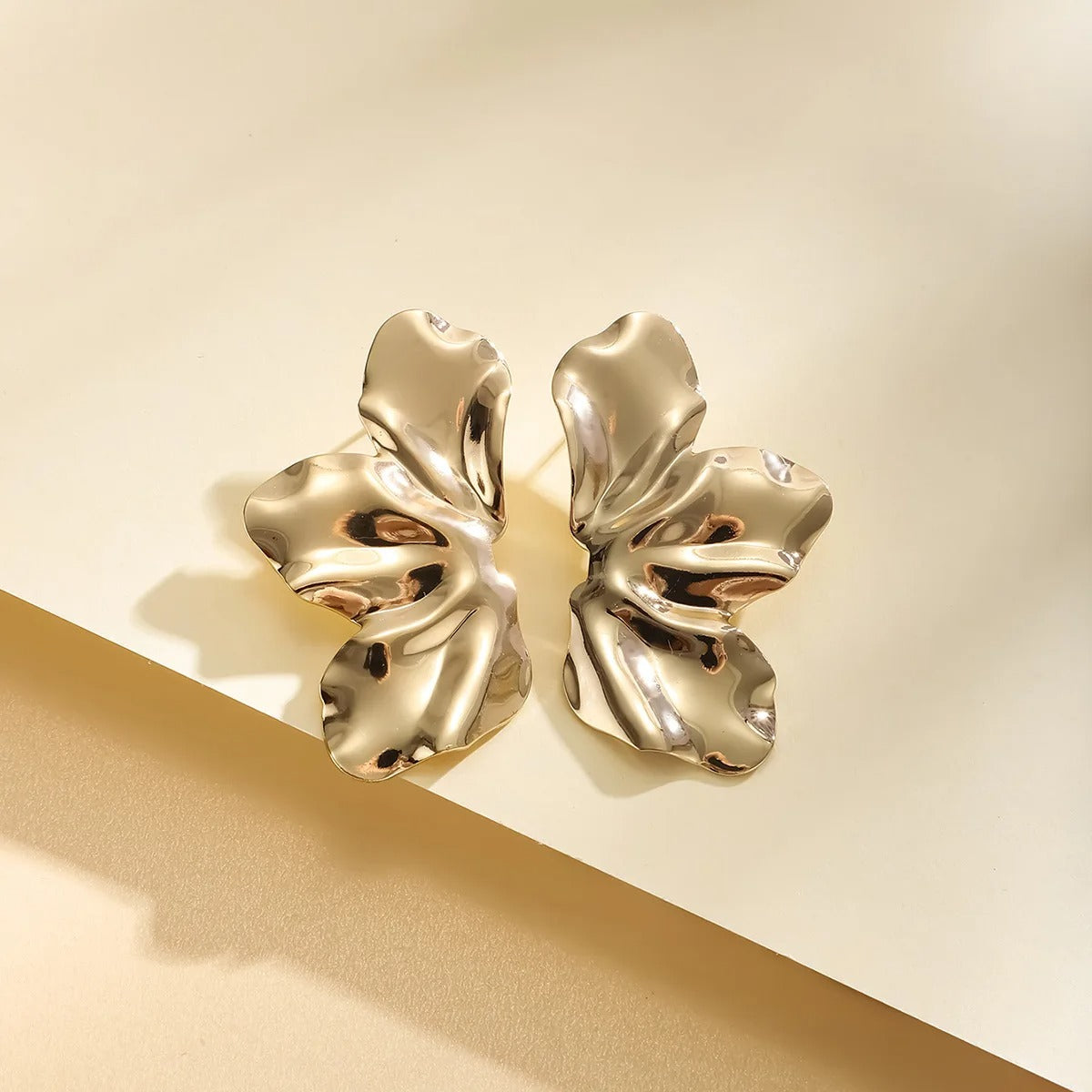 Retro Gold Leaf Drop Earrings Women Flower Dangle Jewelry