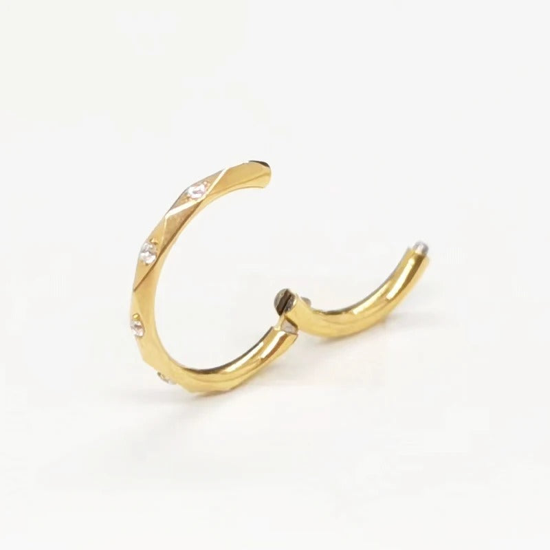 G23 Titanium Zircon Clicker Hoop 16G Nose Septum Helix Jewelry