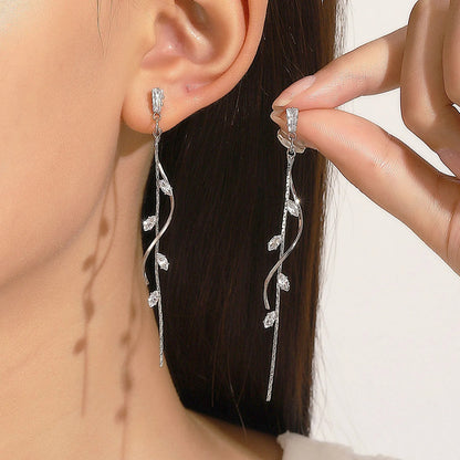 French Luxury Sweet Romantic Long Zircon Tassel Twisted Earrings for Women Temperament Wedding Banquet Jewelry Gift