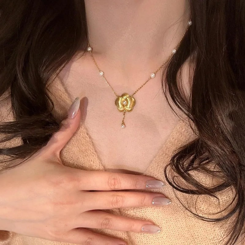 Classic Retro Fashion Brushed Butterfly Orchid Pearl Necklace Tassel Luxury Exquisite Clavicle Chain Wedding Jewelry Gifts
