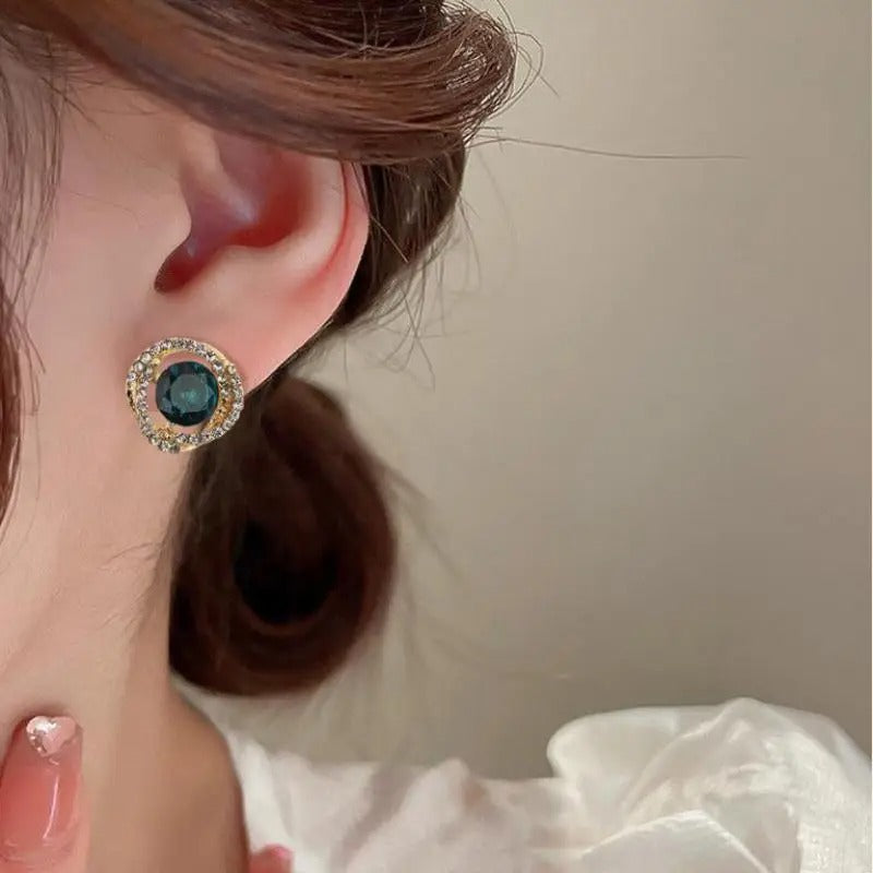 Exquisite Korean Fashion Crystal Earrings For Women Jewelry 2025 Trending New Luxury Women's Noble Green Zircon Stud Earrings