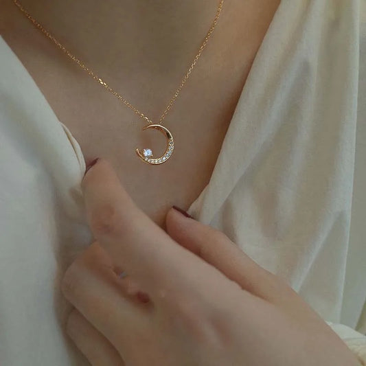 Luxury Star and Moon Zircon Pendant Necklace for Women Shining Crystal Clavicle Chain Wedding Jewelry