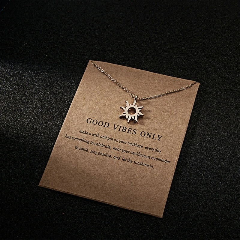 Alloy for Sun Pendant Necklace Simple Ladies Clavicle Chain Necklaces Summer Jewelry Birthday Gift for Friends